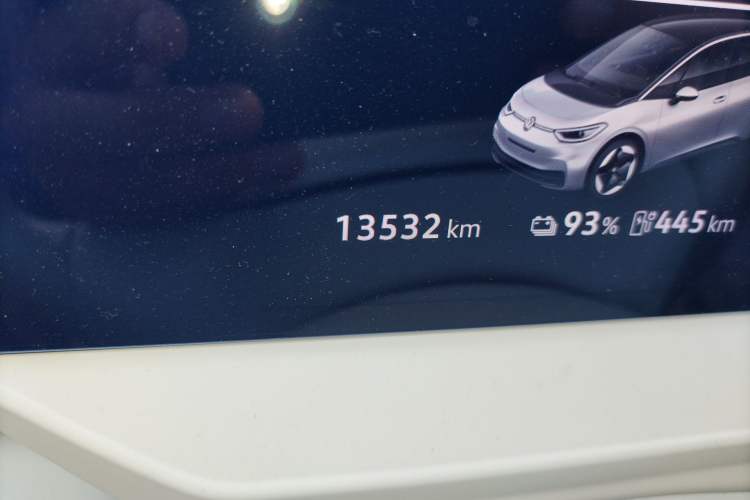 Used Volkswagen ID.3 2025 Revised Version Smart Edition Outstanding Grade Odometer Close Up