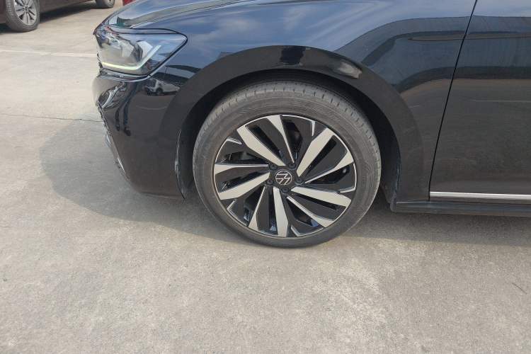 Used Volkswagen Passat 2025 Outstanding Model 330TSI Starry Elite Edition