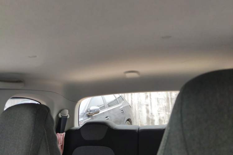 Used Wuling Hongguang MINIEV 2021 Macaron Premium Model – Lithium-NMC Headliner