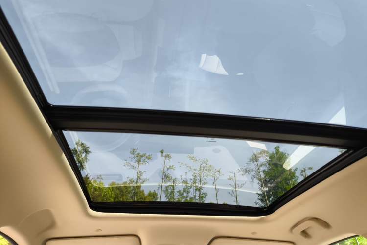 Used Hima AITO M7 2024 1.5T Intelligent Driving Rear-Drive Pro Version 5 Seats Ternary Lithium Battery Headliner