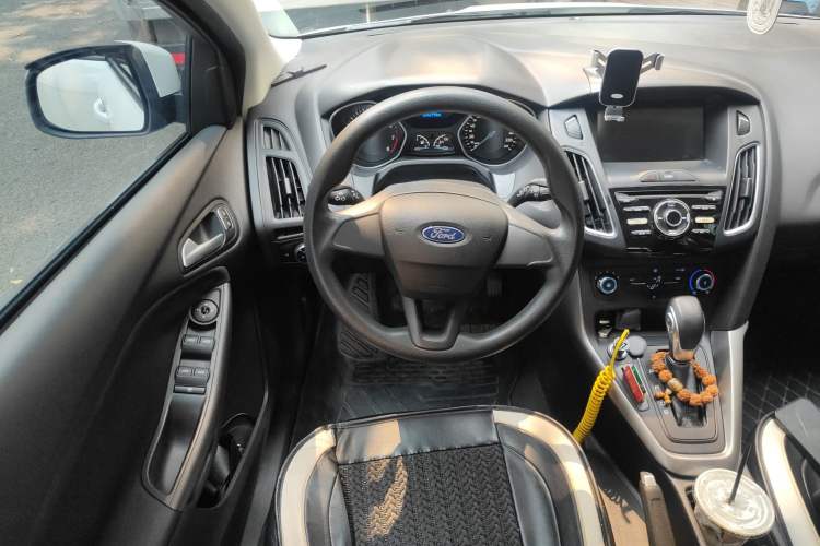 Used Ford Focus 2018 Hatchback Classic 1.6L Automatic Comfort Plus SmartDrive Edition Steering Wheel
