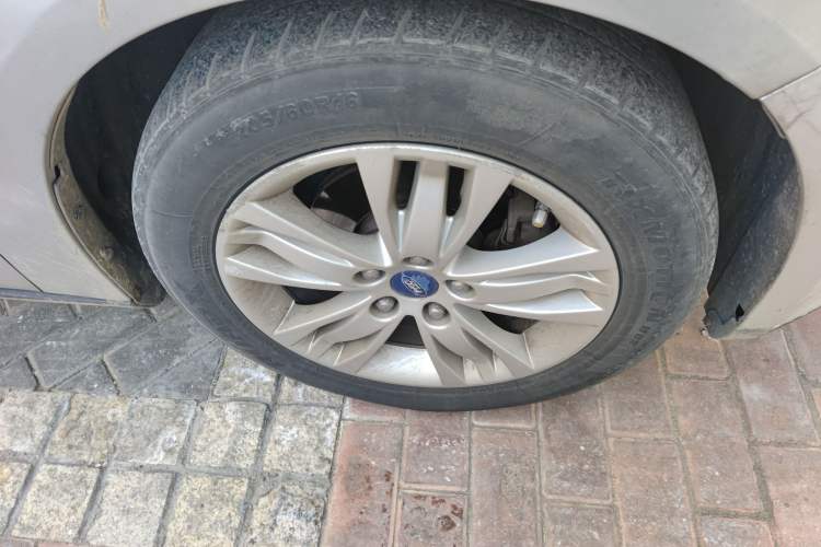 Used Ford Focus 2012 Sedan 1.6L Manual Comfort Model