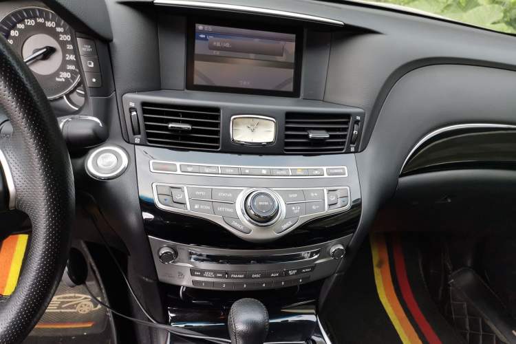 Used Infiniti Q70 2017 Q70L 2.5L Enjoyment Edition