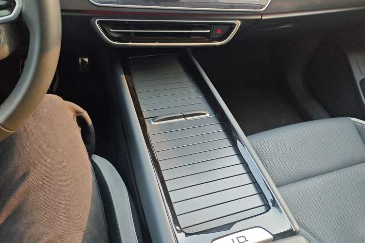 Used Volkswagen ID.7 VIZZION 2024 PRO Model Gear Lever