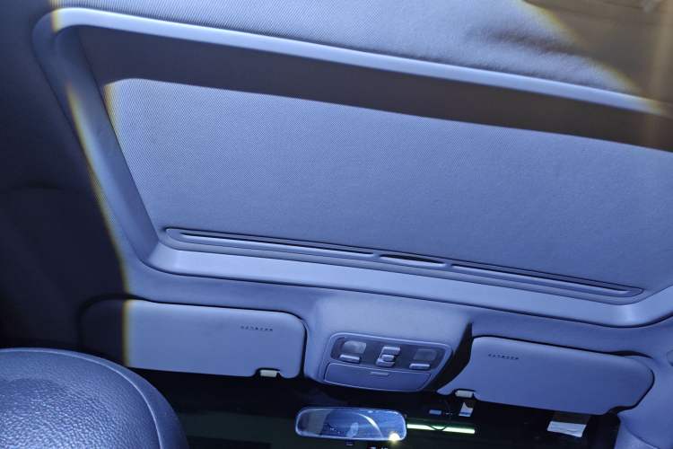 Used Kia Sportage 2011 2.0L Automatic Two-Wheel Drive GLS Headliner