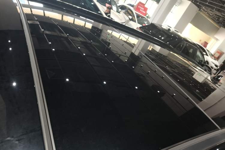 Used Toyota Wildlander 2023 Dual-Motor 2.5L E-CVT Four-Wheel Drive Prestige Edition