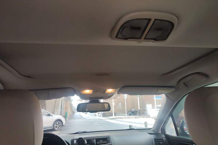 Used Subaru Outback 2016 2.5i Sport Navigation Edition Headliner