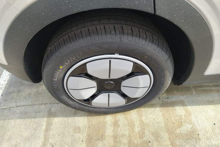 Used Geely Galaxy Geome 2026 Model 310km Youth Edition
