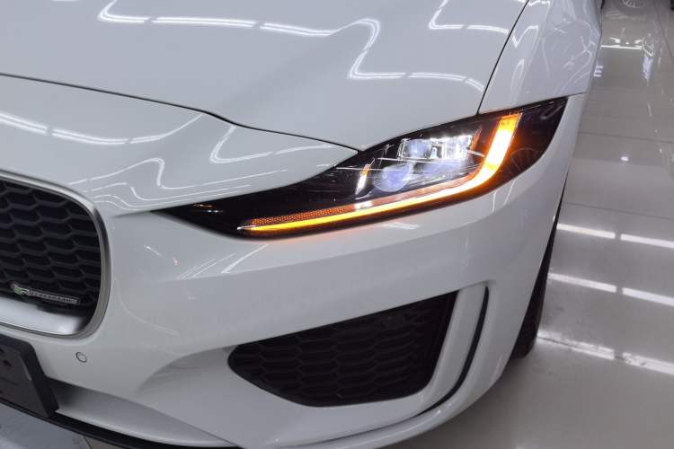 Used Jaguar XEL 2024 2.0T 250 PS R-DYNAMIC S Advanced Sport Edition
