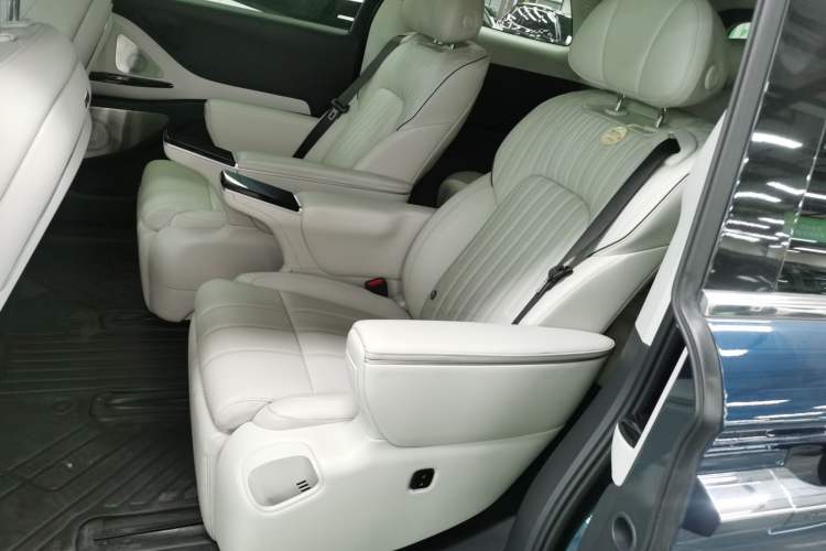 Used VOYAH Dream 2025 PHEV Four-Wheel-Drive Flagship Kunpeng Edition