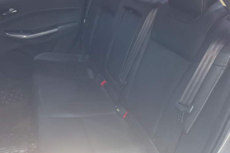 Used Ford Escort 2015 1.5L Automatic Fashion Model
