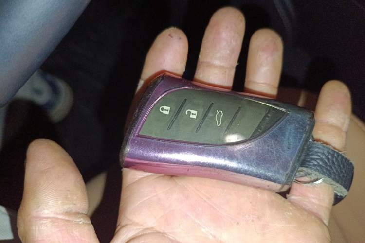 Used Lexus ES 2023 200 Excellence Edition Vehicle Key