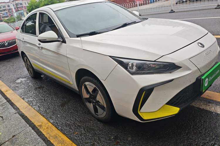 Used Dongfeng Aeolus E70 2023 PRO Smart Drive Edition Front Right 45 Deg