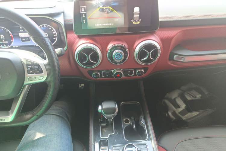 Used BAIC Off-Road BJ40 2019 PLUS 2.3T Automatic Four-Wheel Drive Premium Edition China VI Gear Lever