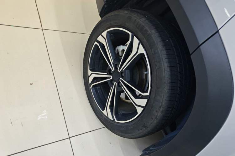 Used Geely Galaxy L7 2025 EM-i 115km Exploration+ Edition
