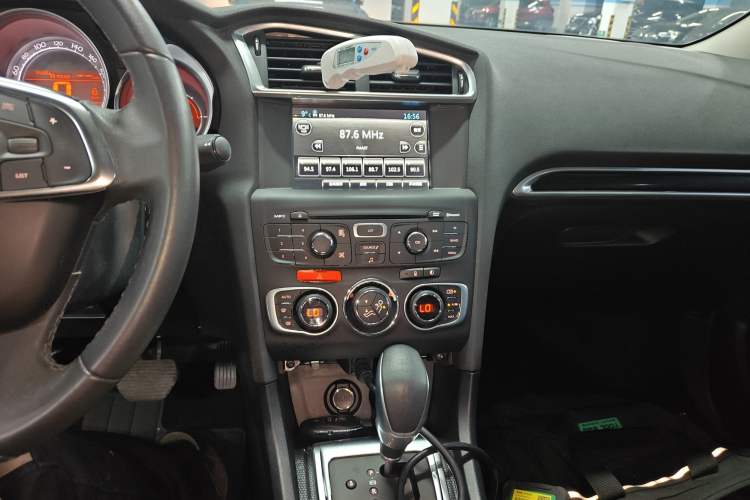 Used Citroen C4L 2014 1.8L Intelligent Drive Automatic Dynamic Model Audio And AC Panel