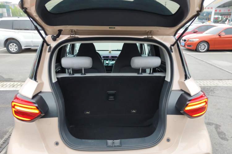 Used Leapmotor T03 2021 400 Micro-Sugar Version Trunk