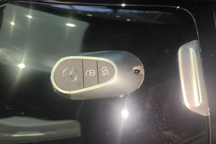 Used Mercedes-Benz C-Class 2025 Facelift C 260 L Sport Edition
