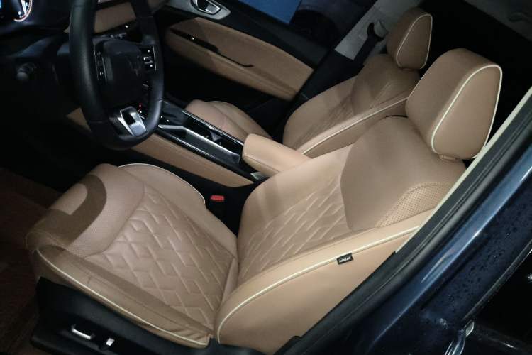 Used Wuling Jiachen 2022 1.5T CVT Deluxe Flagship Edition