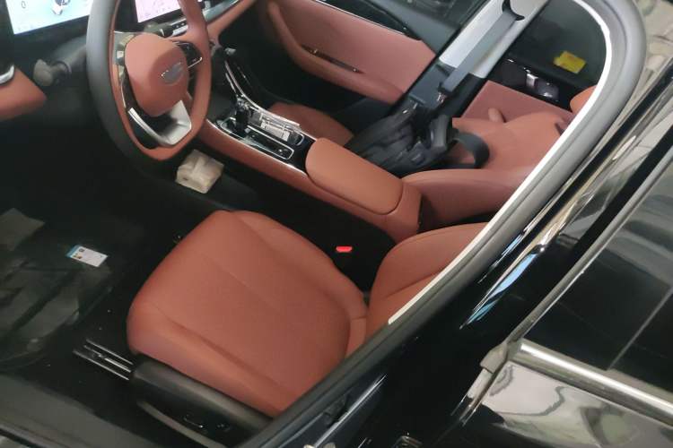 Used Geely Auto Emgrand 2026 Model 5th Generation 1.5T DCT Flagship Edition