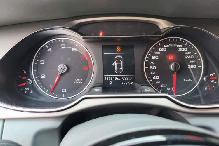 Used Audi A4L 2013 35 TFSI Automatic Standard Model Instrument Cluster