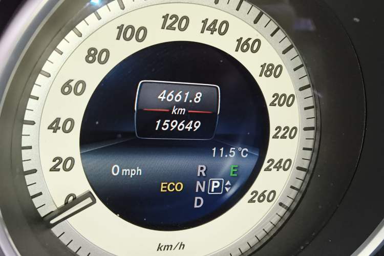 Used Mercedes-Benz E-Class 2015 Facelift E 200 L Sport Edition
