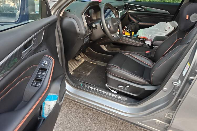 Used Haval F7 2021 2.0T Two-Wheel Drive i-Van Driver Seat