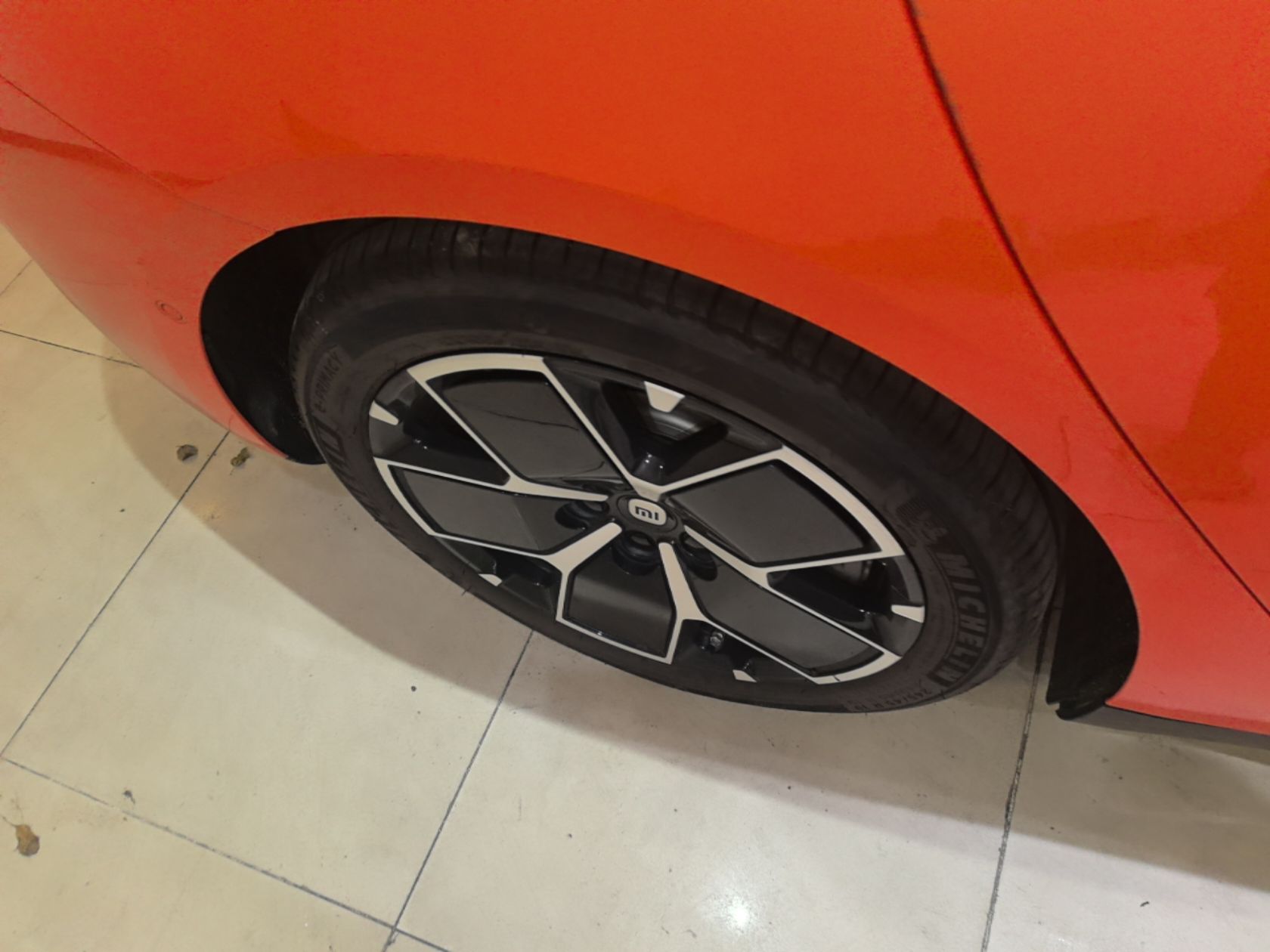 Xiaomi Auto SU7 2024 Rear-Drive Long-Range Intelligent Driving Version — снимка 11