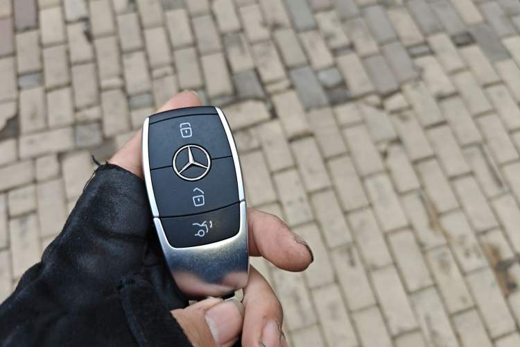 Used Mercedes-Benz C-Class 2019 Restyled C 260 L Sport Edition Vehicle Key
