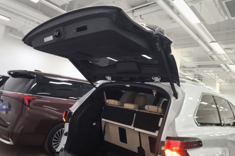 Used Toyota Sienna 2023 2.5L Hybrid Luxury Edition