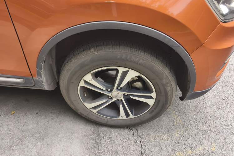 Used Yema T70 2016 Upgraded Model 1.5T Manual Luxury Version
