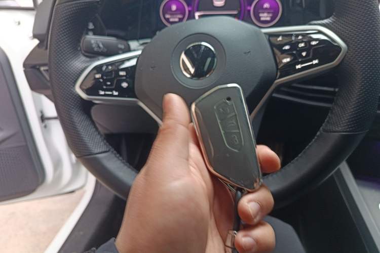 Used Volkswagen Golf 2023 Facelift 280TSI DSG R-Line Lite Vehicle Key