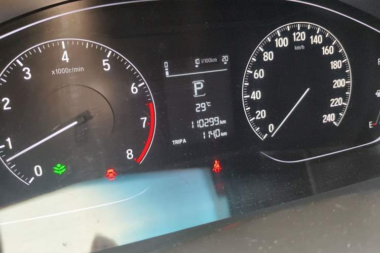 Used Honda Accord 2018 260TURBO Elite Edition China V Odometer Close Up