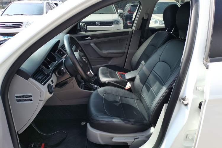 Used Volkswagen Bora 2014 1.6L Automatic Fashion Model Left Front Seat