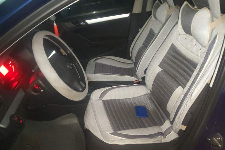 Used Volkswagen Jetta 2013 1.6L Automatic Fashion Model
