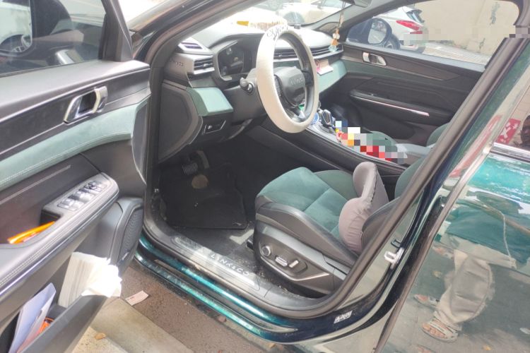 Used Lynk & Co 05 2023 2.0TD Two-Wheel Drive Shine Halo
