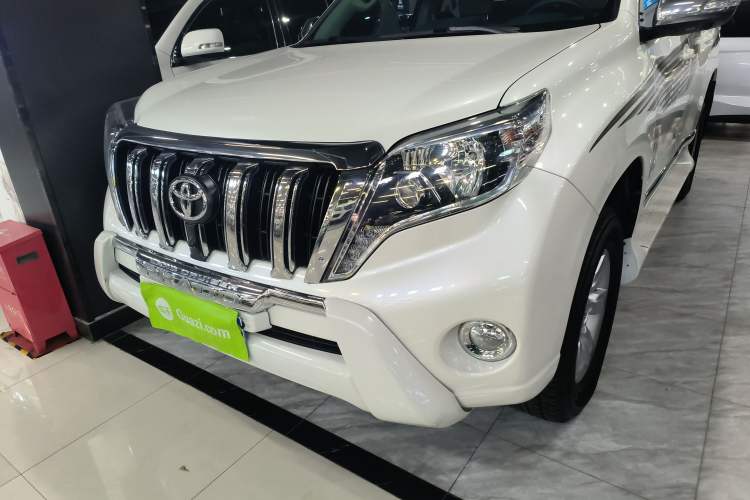 Used Toyota Prado 2017 2.7L Parallel Import