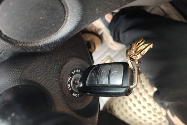 Used JAC Group Refine S5 2013 2.0T Manual New Edition
