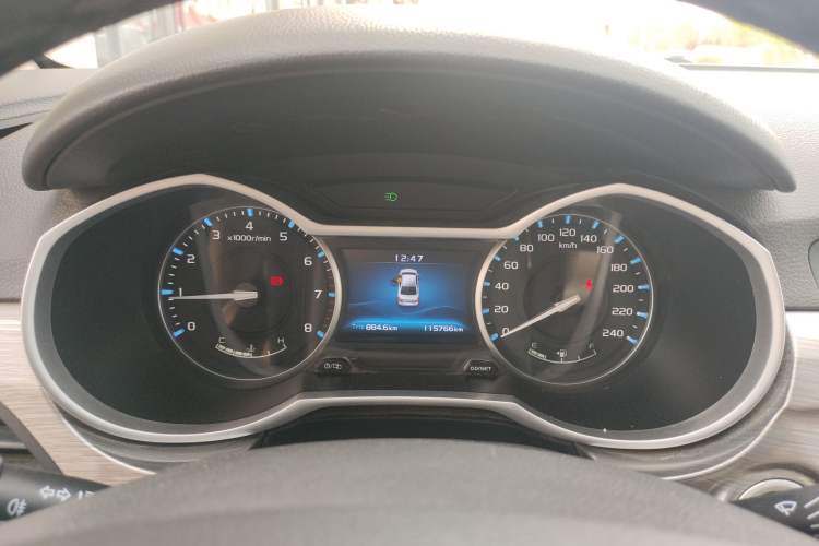 Used Geely Auto Emgrand 2017 Sedan Million Edition 1.5L Manual Luxury Model Instrument Cluster
