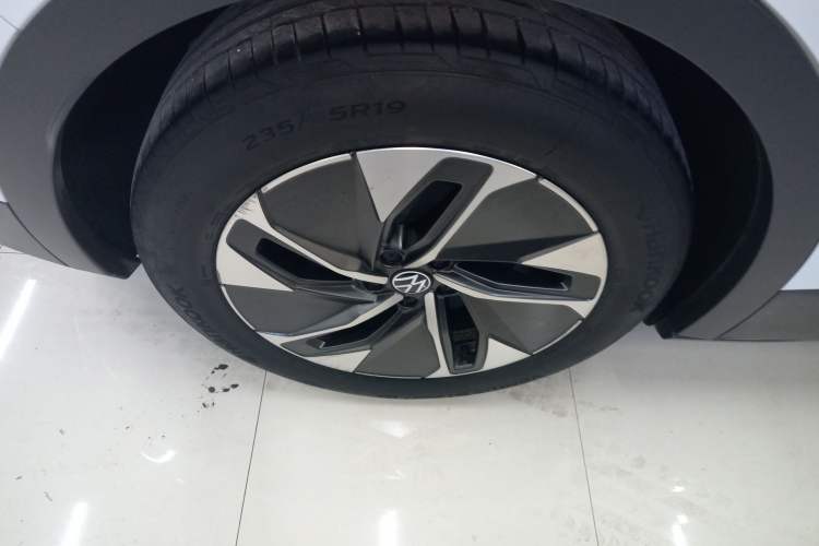 Used Volkswagen ID.4 CROZZ 2024 Pure Edition Limited Edition Right Rear Wheel Hub