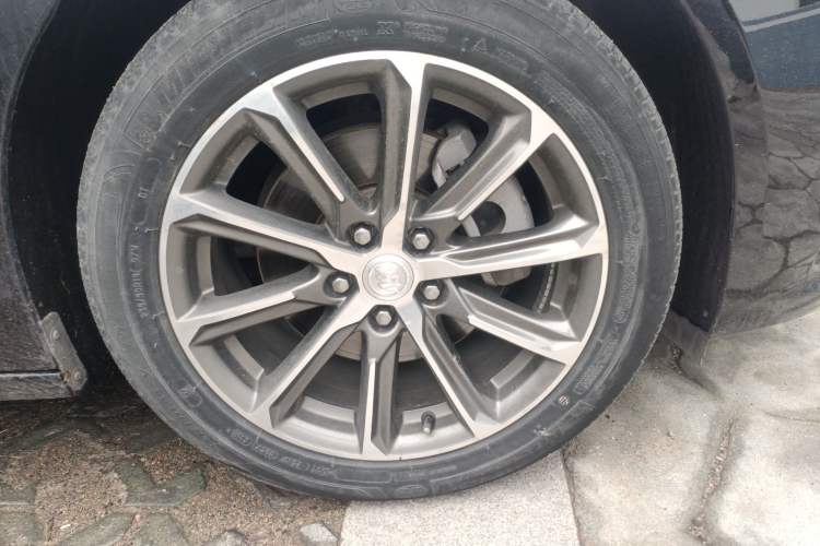 Used Buick LaCrosse 2019 28T Luxury Version
