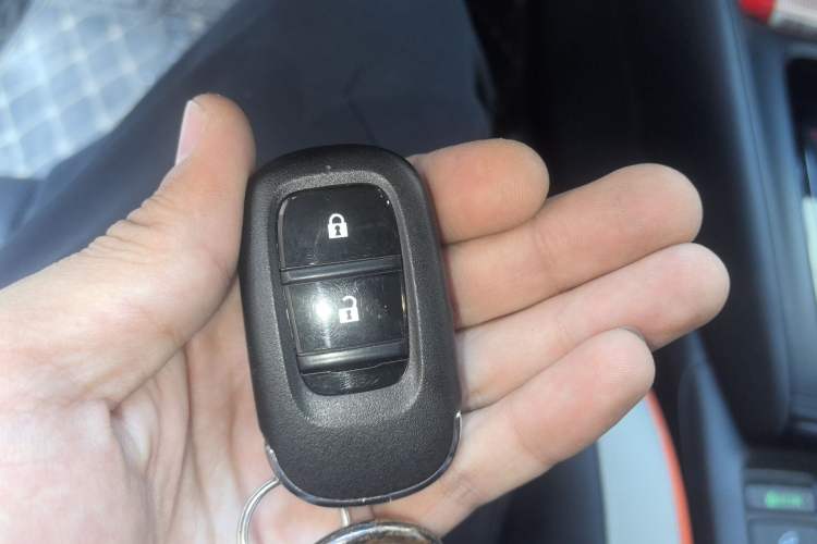 Used Honda Vezel 2023 1.5L CVT Elite Edition Vehicle Key