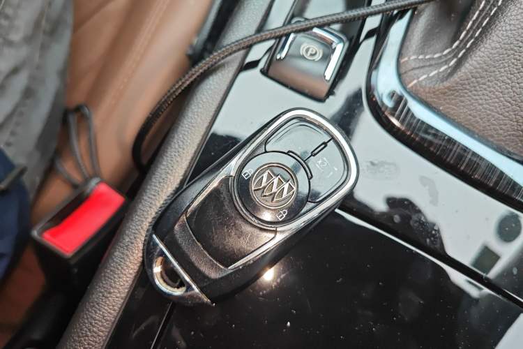 Used Buick Regal 2019 20T Elite Version China V Standard Vehicle Key