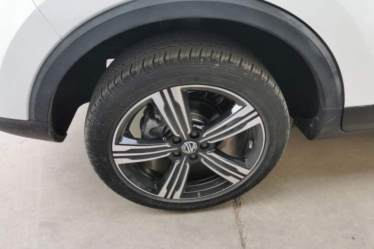 Used MG ZS 2020 Global Bestseller with 1.5L Engine Manual Transmission and a Massive 65-Inch Panoramic Sunroof Version Exterior 5