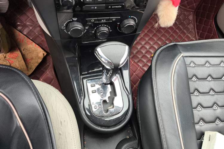 Used Citroen C-Quatre 2013 Sedan 1.6L Automatic Prestige Model Gear Lever