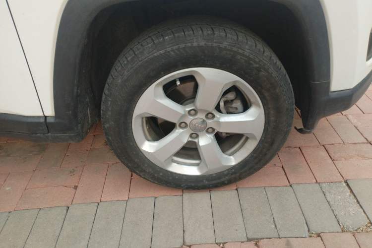 Used Jeep Compass 2017 200T Automatic Family Enjoyment Four-Wheel Drive Edition