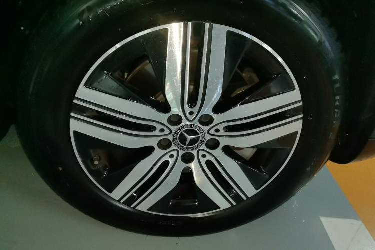 Used Mercedes-Benz EQA 2022 EQA 260 Right Front Wheel Hub