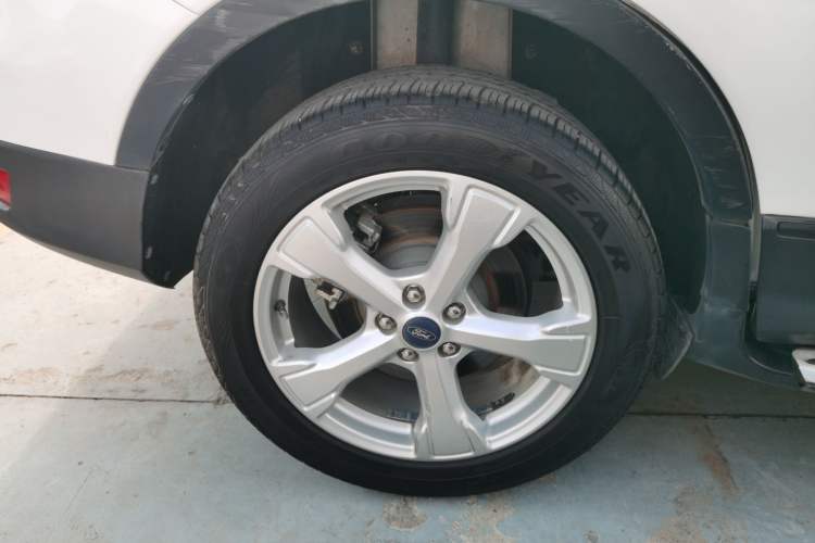 Used Ford Kuga 2018 EcoBoost 180 Two-Wheel-Drive Platinum Edition