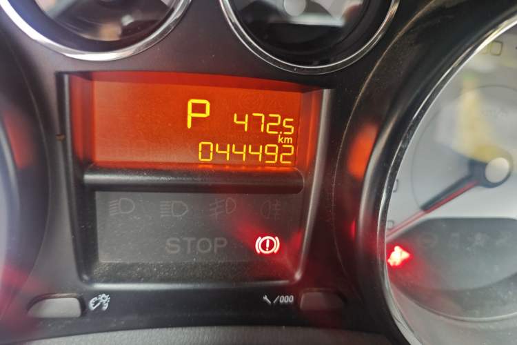 Used Peugeot 308 2014 Enjoy Edition Classic 1.6L Automatic Premium Model Odometer Close Up