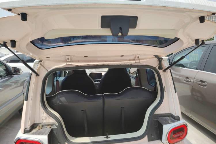 Used Wuling Hongguang MINIEV 2024 3rd Generation 215km Advanced Version Trunk